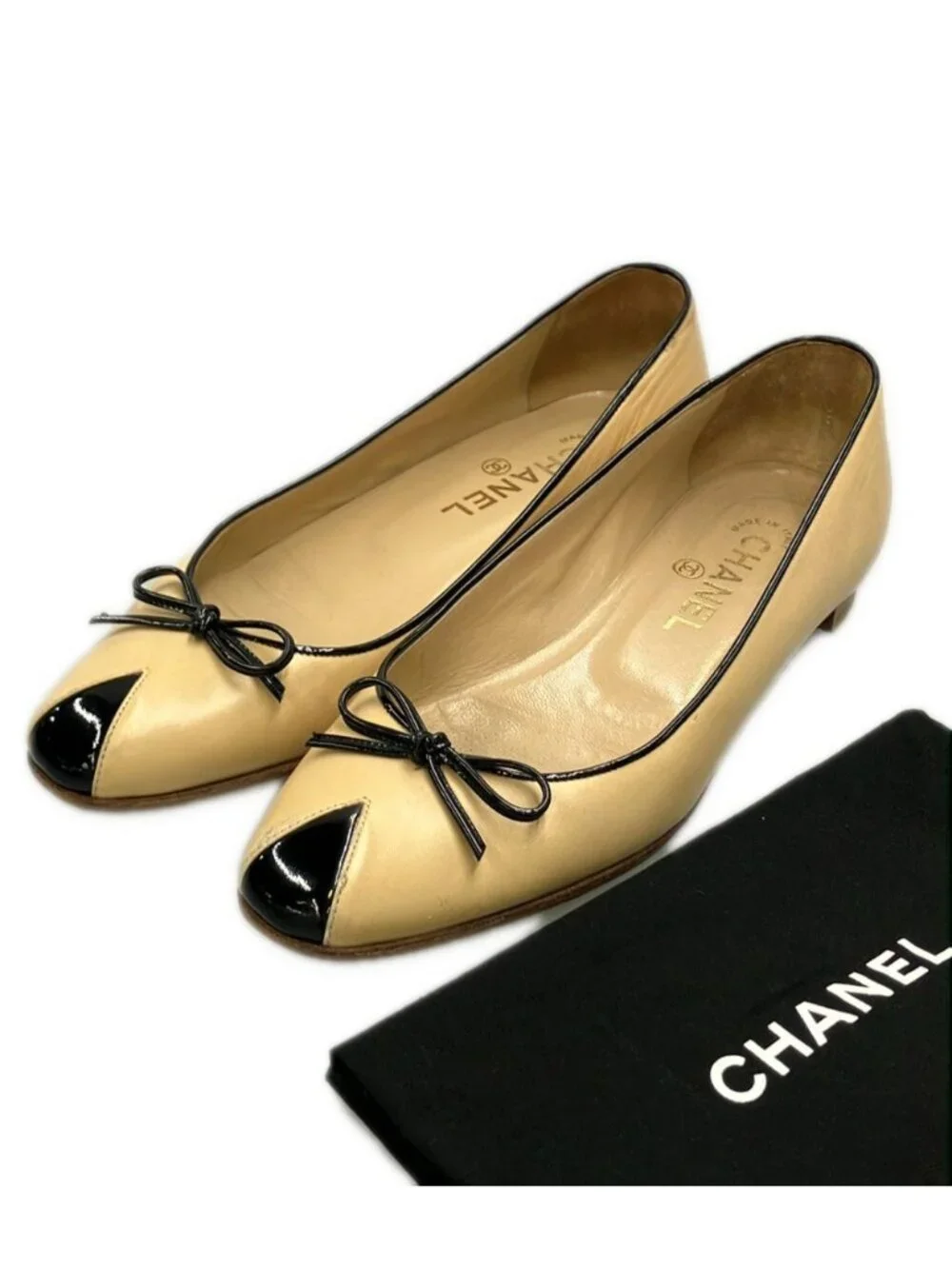 Chanel Flat Pumps